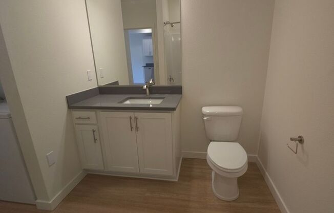 1 bed, 1 bath, 655 sqft, $1,545, Unit 214
