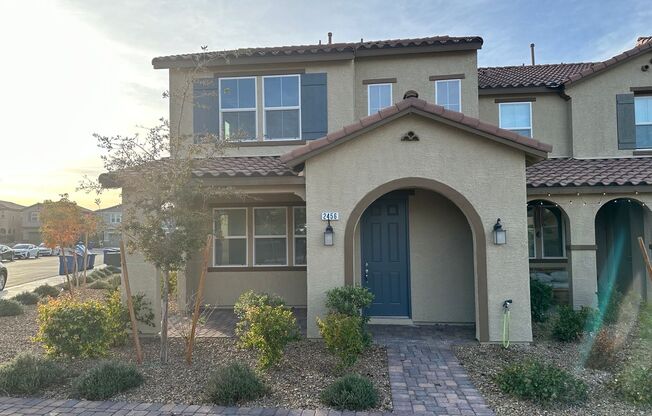 Upgraded, 3 bedroom Inspirada Townhome