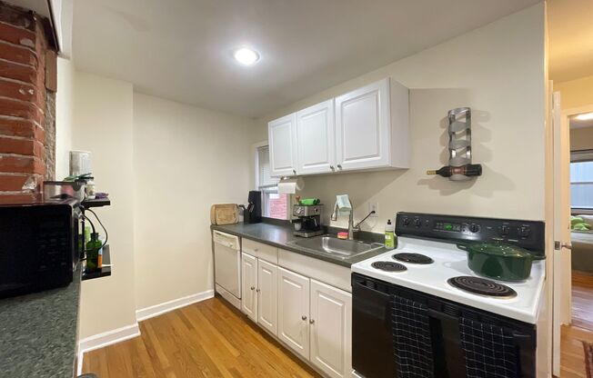 1 bed, 1 bath, 600 sqft, $1,650, Unit 4