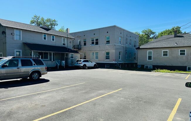 Apartment Near Hospitals, Utilities Included