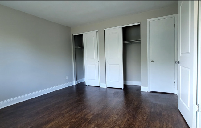 1 bed, 1 bath, $1,095, Unit 4420 Flowerdale Apt E