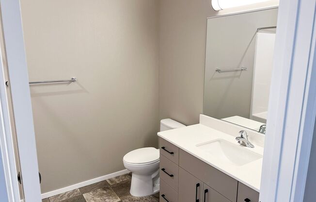2 beds, 2 baths, 1,092 sqft, $1,750, Unit Bldg 5 Apt 5300