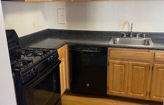 2 beds, 1.5 baths, 1,050 sqft, $1,900, Unit 3412 #202