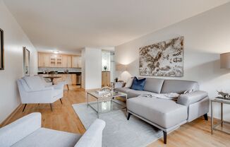 311 Kenwood Apartments | Spacious 1-Bedroom Apartments