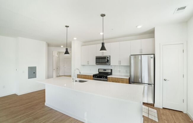 2 beds, 2 baths, 1,373 sqft, $3,375, Unit 322
