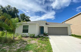 10211 Strawberry Tetra Dr - Spacious and Modern Living