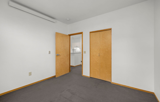 1 bed, 1 bath, 637 sqft, $1,495