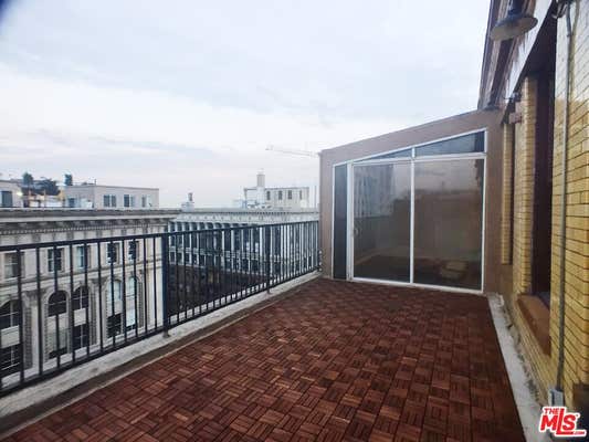 215 W 7th St