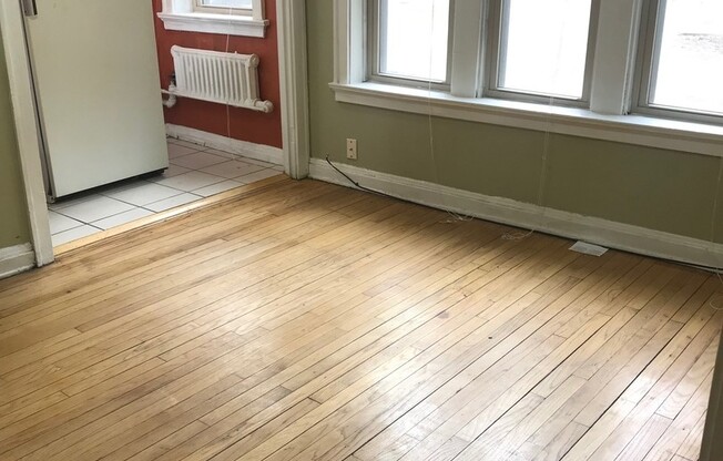 Studio, 1 bath, $825, Unit 08