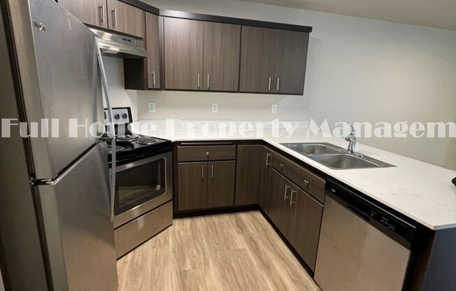 2 beds, 1 bath, 800 sqft, $1,295, Unit 104