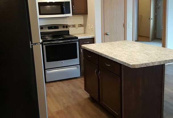2 beds, 2 baths, 1,076 sqft, $1,400, Unit 4316-03
