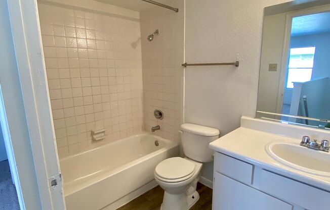 2 beds, 2 baths, 1,038 sqft, $1,085, Unit 2804