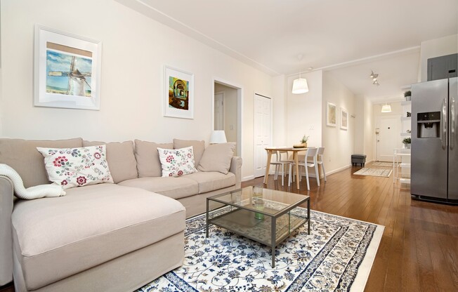 150 E 49 ST