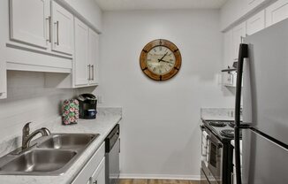 Inverness Lakes Apartments