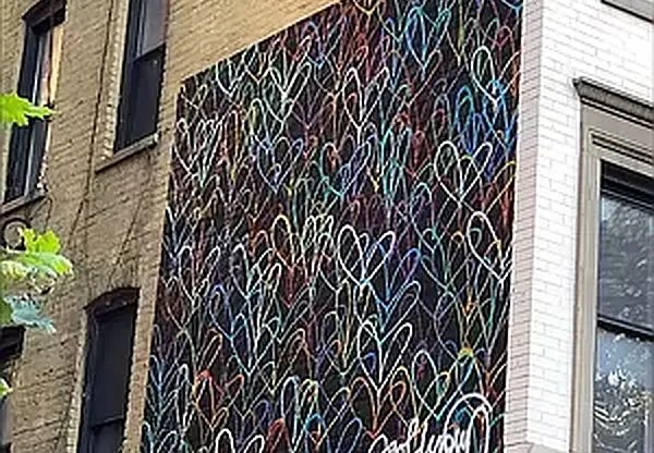 2 beds, 1 bath, $4,100, Unit 9