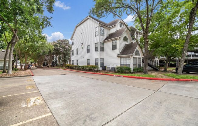 2 beds, 2 baths, 800 sqft, $1,595, Unit 4132