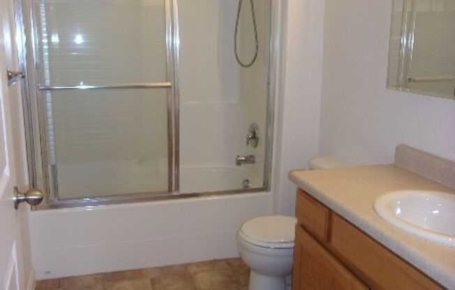 3 beds, 2 baths, $1,200