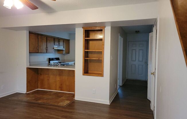 Timber Court Drive-280