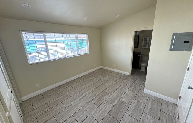 1 bed, 1 bath, $2,350, Unit 2726