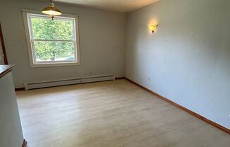 1 bed, 1 bath, $750, Unit 03