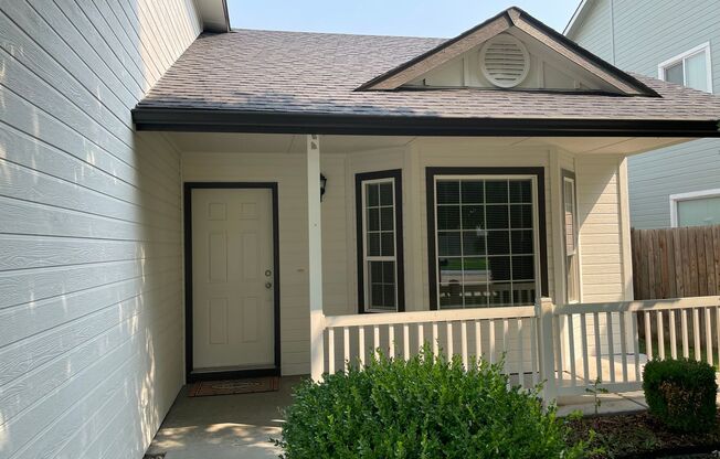 4 Bed Meridian Home w/ 3 Car Garage & over 1,800 Sq. Ft!