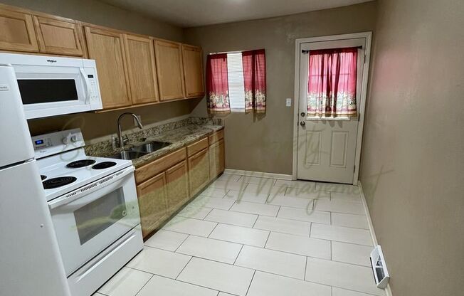 7218-7220 Montana Ave