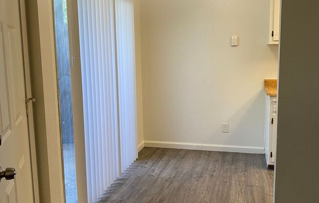 2 bedroom 1 bath apartment ATWATER!