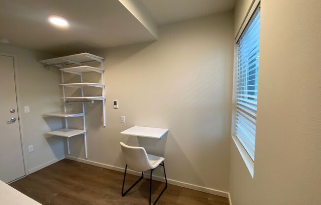 Studio, 1 bath, 178 sqft, $1,295, Unit 320