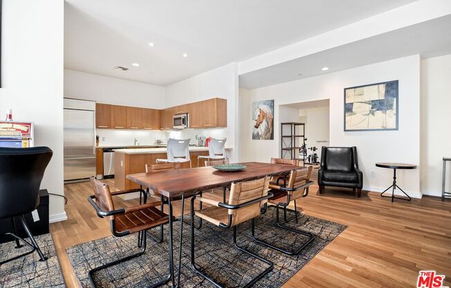 2 beds, 2 baths, 1,930 sqft, $6,000, Unit 1710