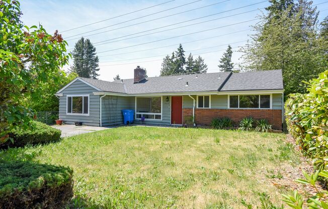Bright and spacious 3BR/1.75BA Single Family House - Shoreline