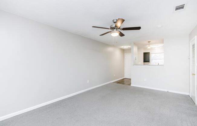 2 beds, 2 baths, 970 sqft, $1,350