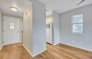 2 beds, 1.5 baths, $1,750, Unit #113