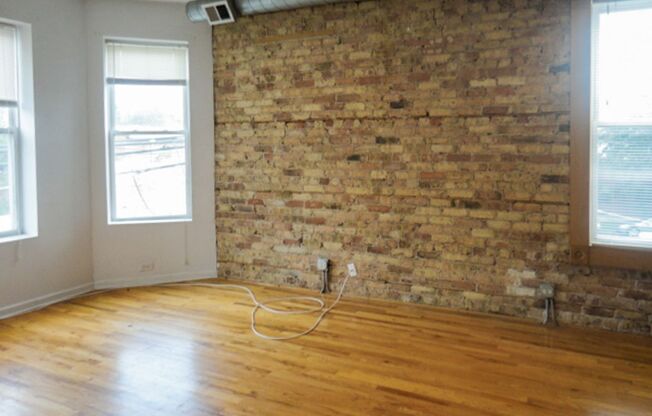 2 beds, 1 bath, 840 sqft, $3,100, Unit 2450-204