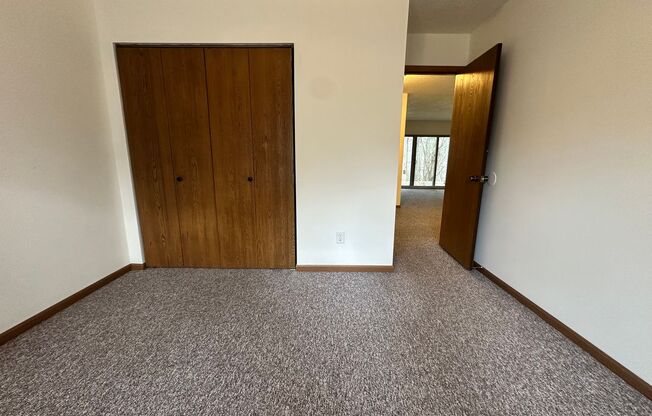 2 beds, 1 bath, 1,308 sqft, $1,250, Unit 765