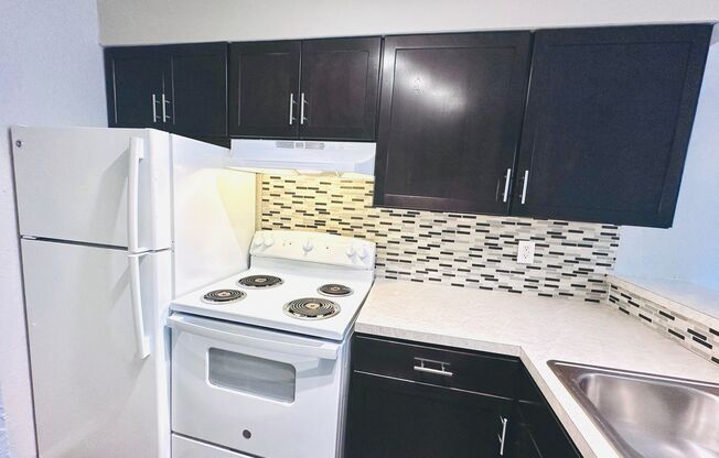 Studio, 1 bath, 500 sqft, $795, Unit 219