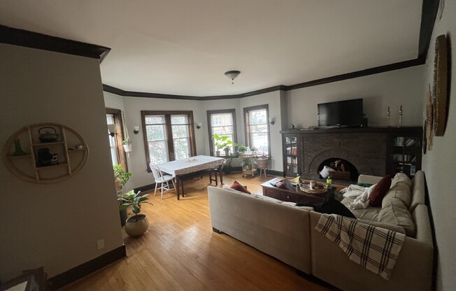 3456 W WRIGHTWOOD AVE