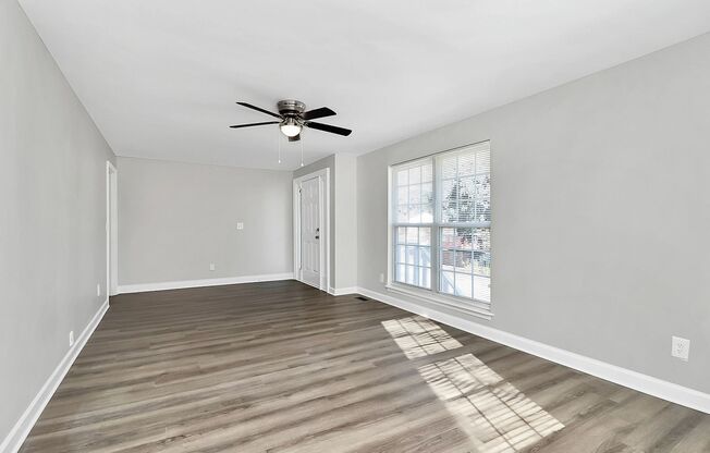 Newly renovated home - 3 Bed/2 Bath