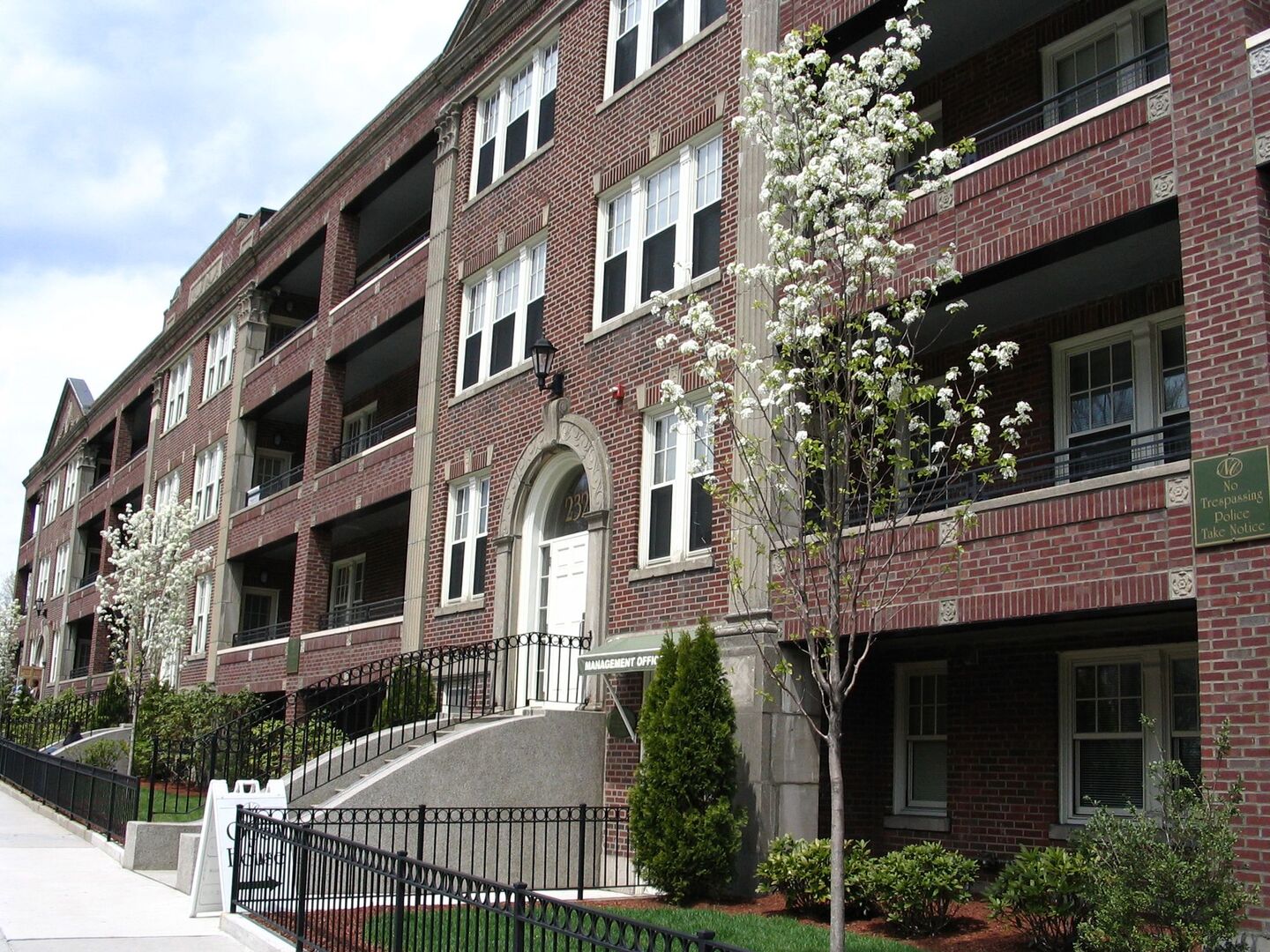 Nazing Court