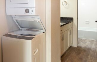 1 bed, 1 bath, 700 sqft, $1,245, Unit 107