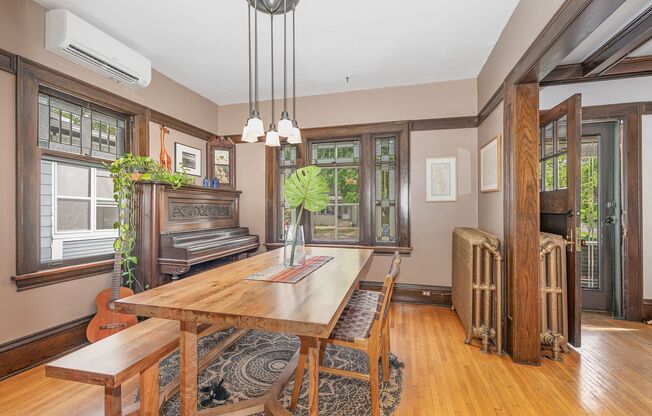 Spacious 4BR/2BA Single-Family Home in Merriam Park – Charm, Comfort & Modern Updates!
