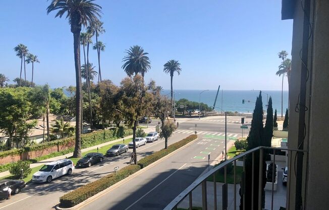 1 bed, 1 bath, 625 sqft, $2,798, Unit 302