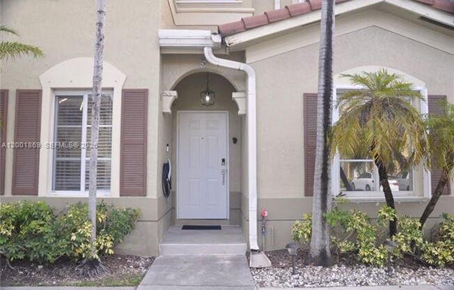 8261 NW 107th Ct th 5-10 DORAL, FL 33178
