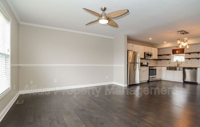 8120 NW 77 CT