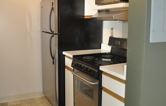 1 bed, 1 bath, 644 sqft, $1,900, Unit 802