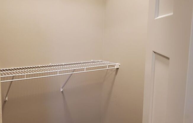 1 bed, 1 bath, $1,125, Unit 122