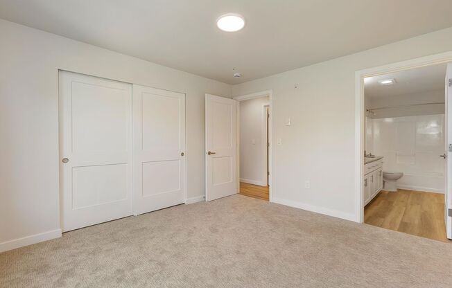 2 beds, 2 baths, 1,005 sqft, $2,795, Unit 402
