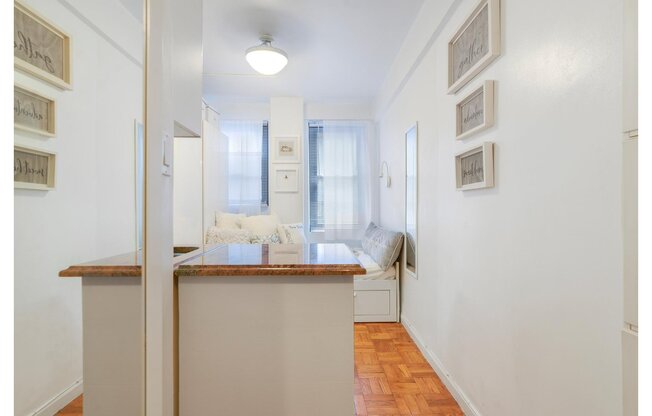 135 E 54 ST