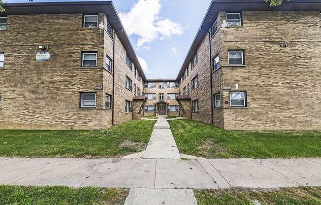 14015 S Tracy