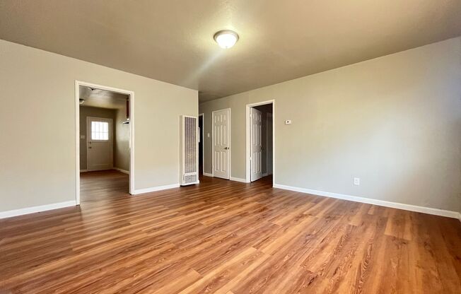 2 beds, 1 bath, $2,300