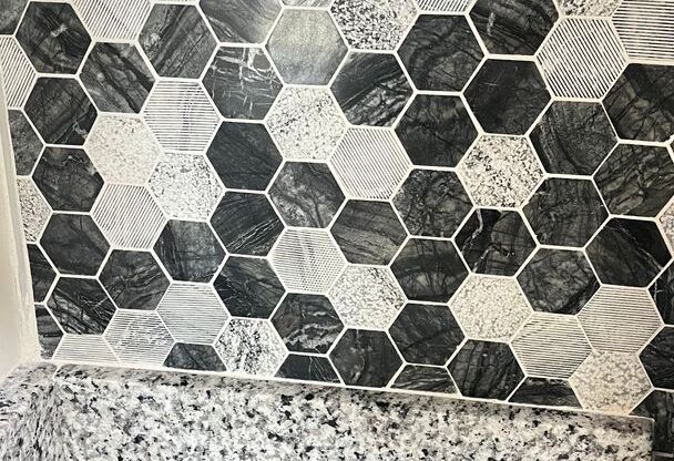 2 beds, 1 bath, 903 sqft, $1,800, Unit 1013 C #2B